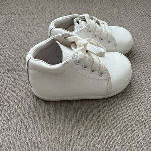 SZ 5 M Stride Rite unisex bay walking shoes